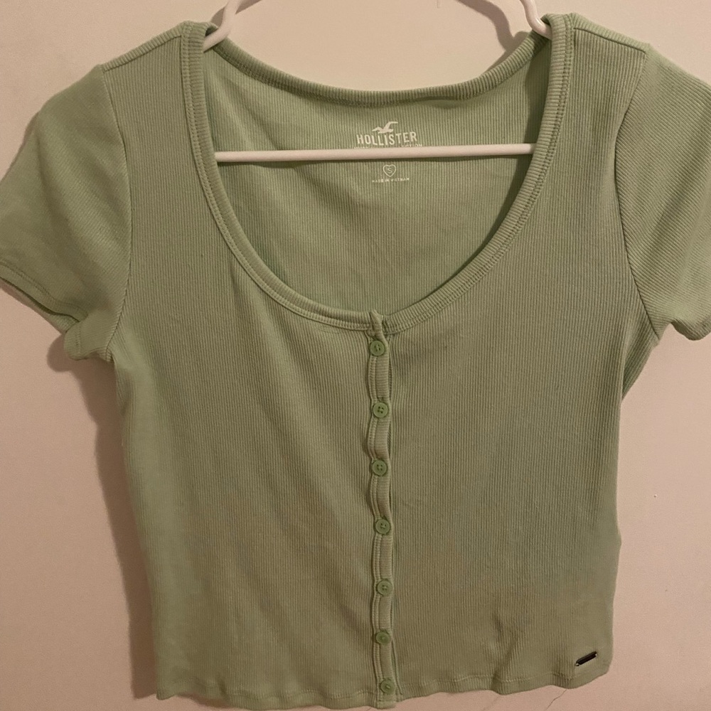 hollister baby tee